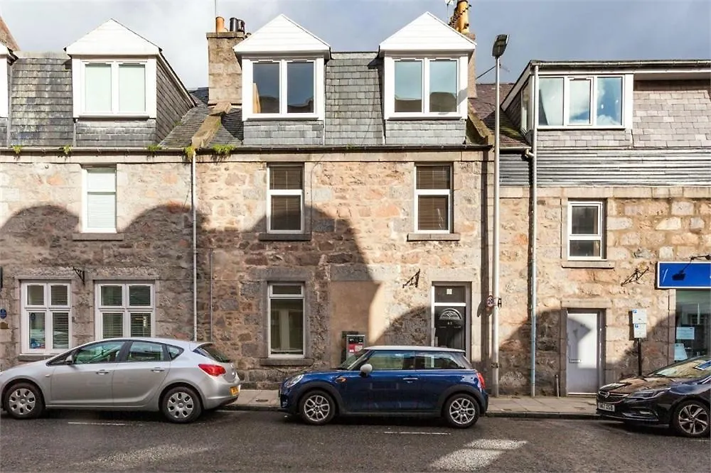 Chapel Street 42B First Floor 1-Bedroom Apartment, Aberdeen City Center Lejlighed