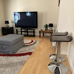 2 Bed Centre Executive Apartment