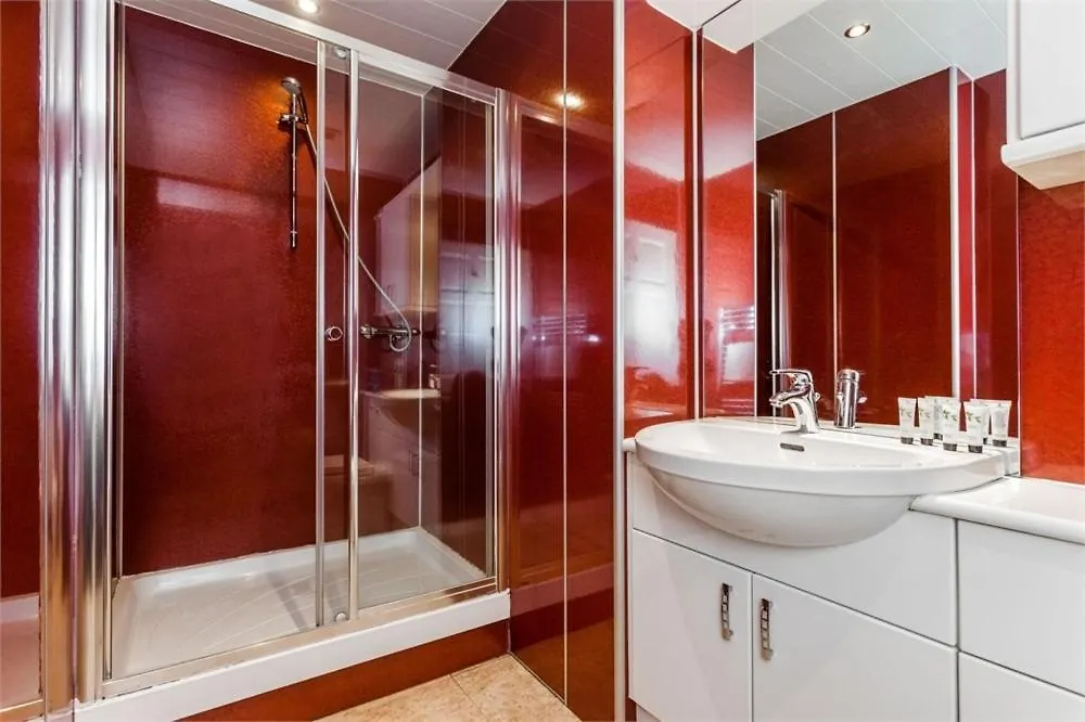 Chapel Street 42B First Floor 1-Bedroom Apartment, Aberdeen City Center Apartment