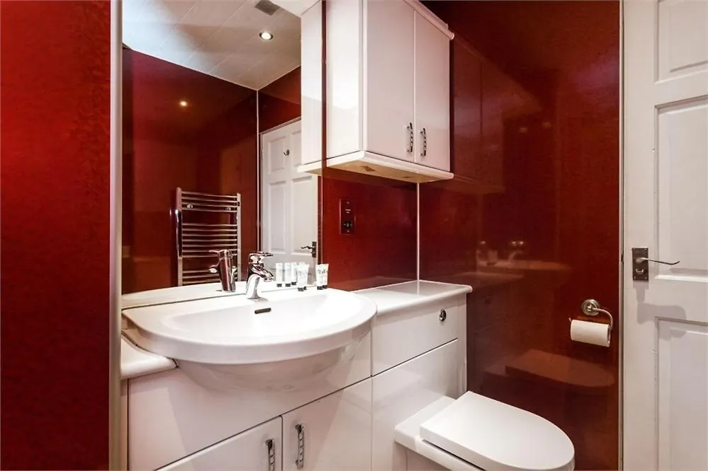 Chapel Street 42B First Floor 1-Bedroom Apartment, Aberdeen City Center 0*,